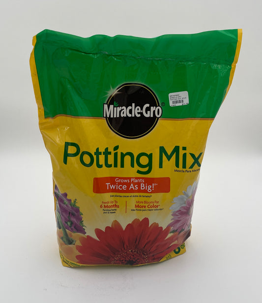 Miracle Gro Potting Mix 8 qt