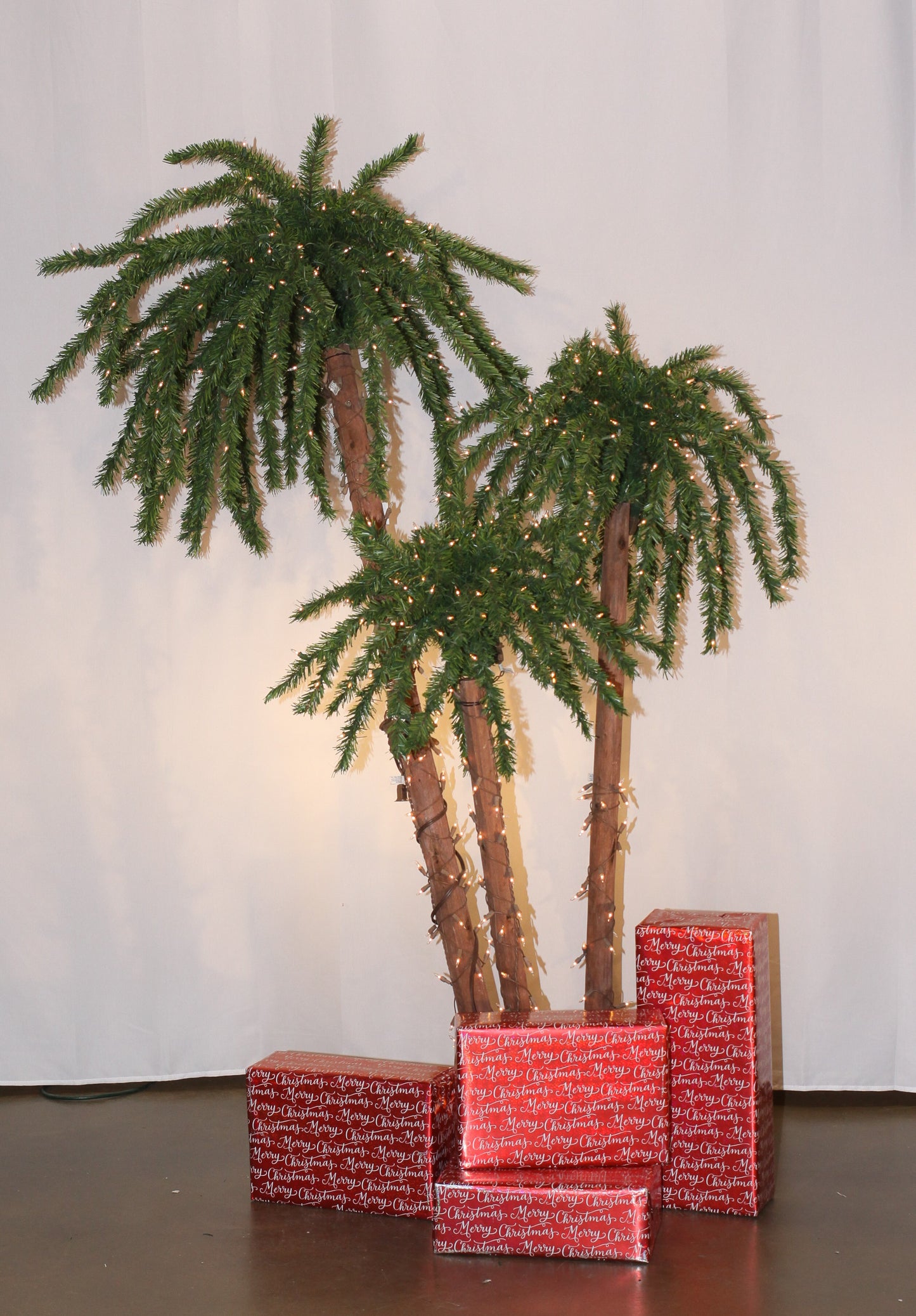 Triple Palm Tree With 650 Clear Lights "Ships Free"